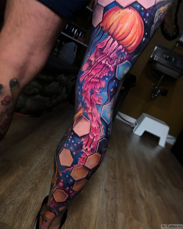 медуза над коленом